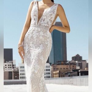 Kittychen Kylie Lace Wedding Dress